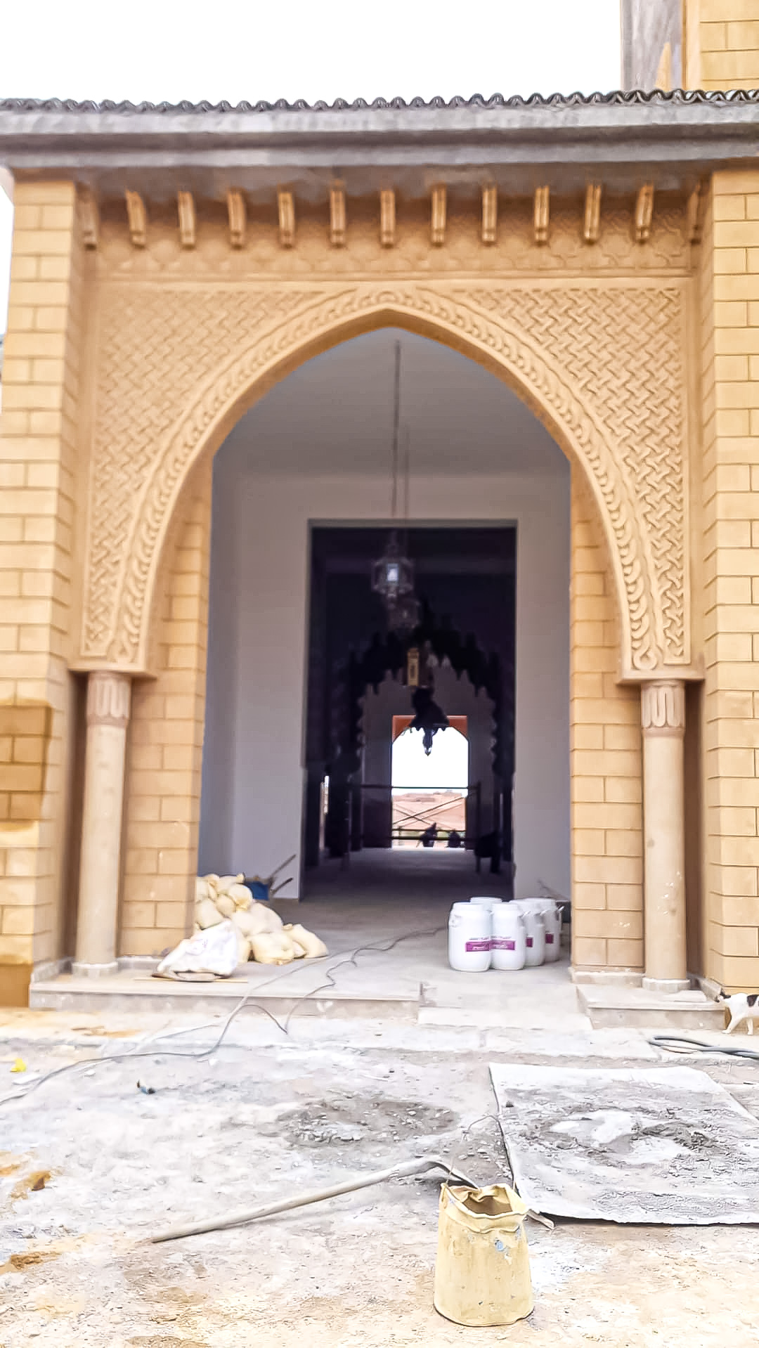 Arc d entrée décoré sebka style marocain en chantier — TRA DIVE